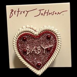 BETSEY JOHNSON Valentine Baby Cakes Locket-Style Heart-Shaped Ring NEW NWT